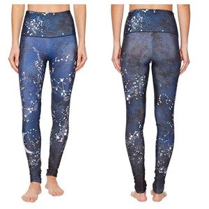 Onzie High Rise Constellation Leggings in Medium